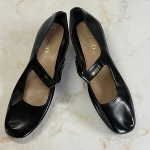 Cristian Dior:   Elegant shoes women